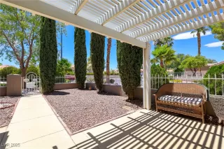 Photo #5: 2700617 Listing 