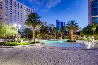 Photo #6: 2700626 Listing