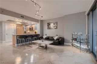 Photo #3: 2700654 Listing 