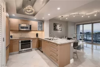 Photo #4: 2700654 Listing 