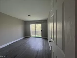 Photo #6: 2700662 Listing 