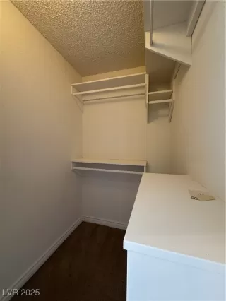 Photo #6: 2700668 Listing 