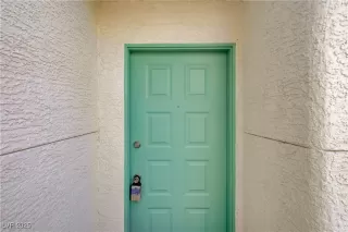 Photo #3: 2700681 Listing 