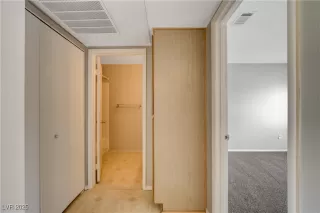 Photo #5: 2700681 Listing 