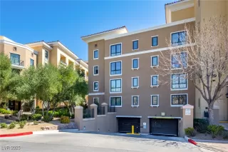 Photo #1: 2700693 Listing 