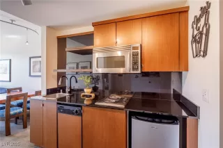 Photo #5: 2700693 Listing 