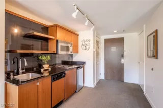 Photo #6: 2700693 Listing 