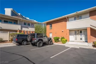 Photo #2: 2700702 Listing 