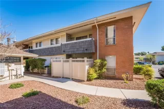 Photo #4: 2700702 Listing 