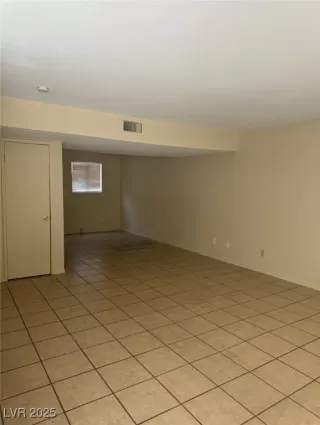 Photo #1: 2700712 Listing 