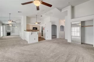 Photo #5: 2700727 Listing 