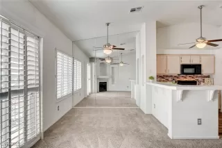 Photo #6: 2700727 Listing 