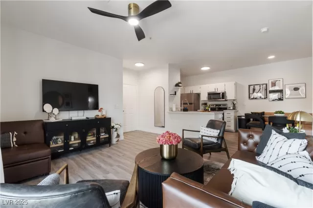 MLS: 2700736 Condo For Sale