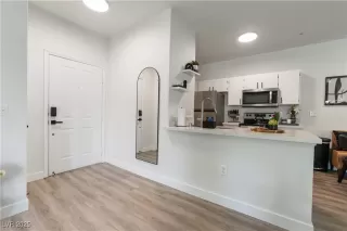 Photo #1: 2700736 Listing 