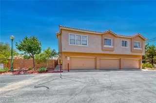More Details about MLS # 2700762 : 102 HARBOR VIEW DRIVE 102