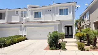 Photo #1: 2700768 Listing