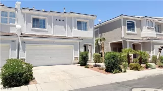 Photo #3: 2700768 Listing