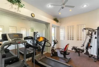 Photo #3: 2700770 Listing 