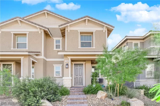 MLS: 2700792 Condo For Sale