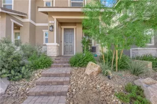 Photo #2: 2700792 Listing 