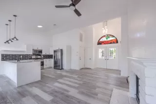 Photo #3: 2700813 Listing 