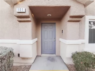 Photo #1: 2700836 Listing 