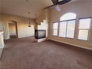 Photo #5: 2700836 Listing 