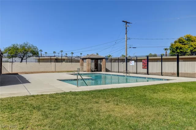 MLS: 2700876 Condo For Sale