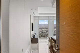 Photo #3: 2700877 Listing