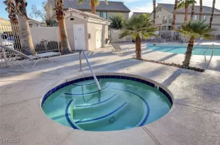 Photo #1: 2700884 Listing 