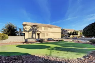 Photo #5: 2700884 Listing 