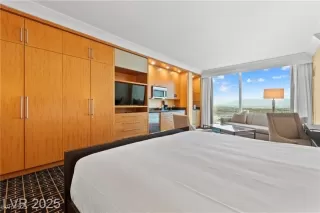 Photo #1: 2700921 Listing