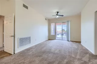 Photo #2: 2700929 Listing