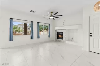 Photo #2: 2700963 Listing 