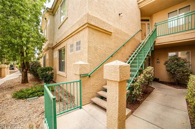 MLS: 2701005 Condo For Sale