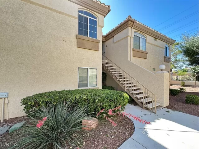 MLS: 2701009 Condo For Sale