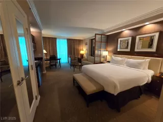 Photo #3: 2701020 Listing 