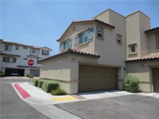 Photo #1: 2701028 Listing 