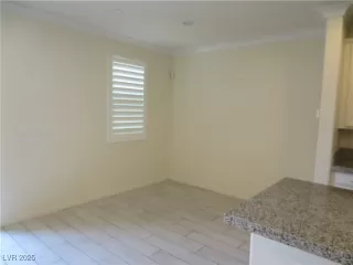 Photo #4: 2701028 Listing 