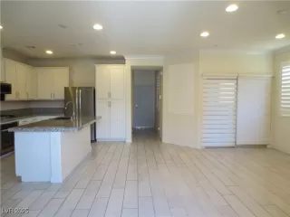 Photo #6: 2701028 Listing 