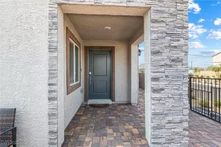 Photo #2: 2701034 Listing