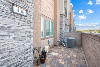 Photo #4: 2701034 Listing