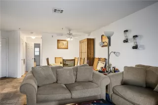 Photo #5: 2701039 Listing 