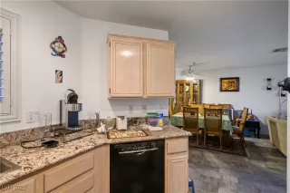 Photo #6: 2701039 Listing 