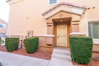 Photo #3: 2701043 Listing 