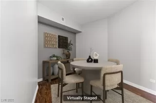 Photo #3: 2701086 Listing