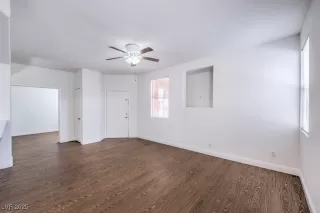 Photo #4: 2701089 Listing