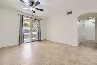 Photo #6: 2701108 Listing 