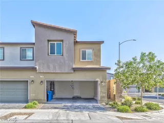 Photo #1: 2701114 Listing 