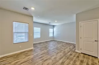 Photo #2: 2701114 Listing 